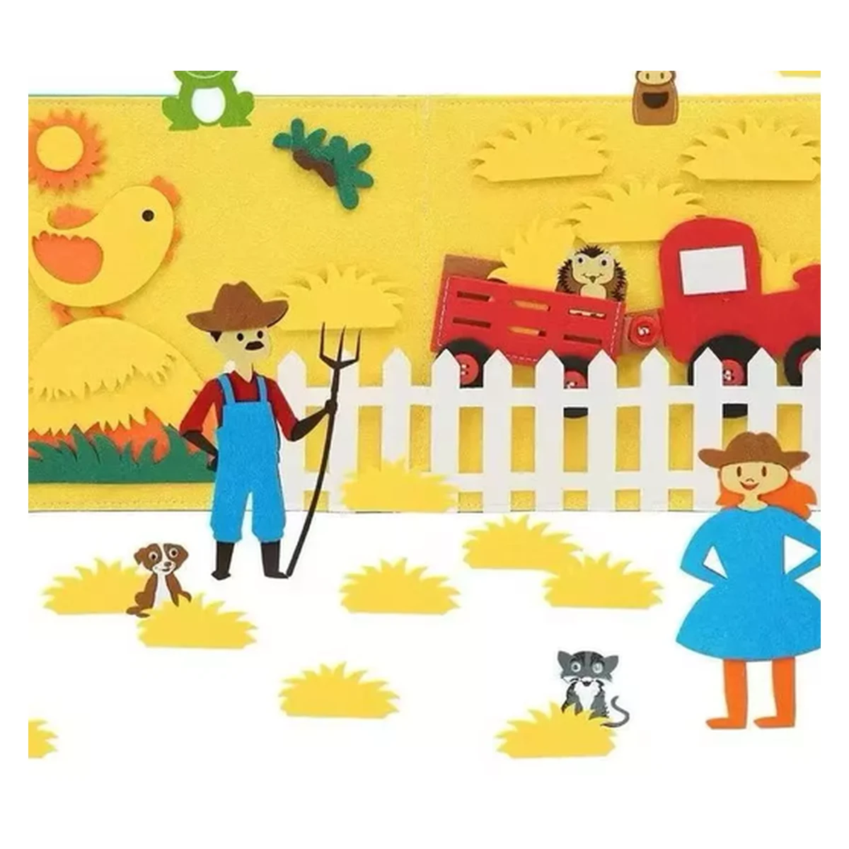Atividade sensorial infantil com fazenda animais e trator